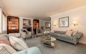 Joivy Stunning 6-bed House Near Harrods In Knightsbridge Holiday Home London United Kingdom